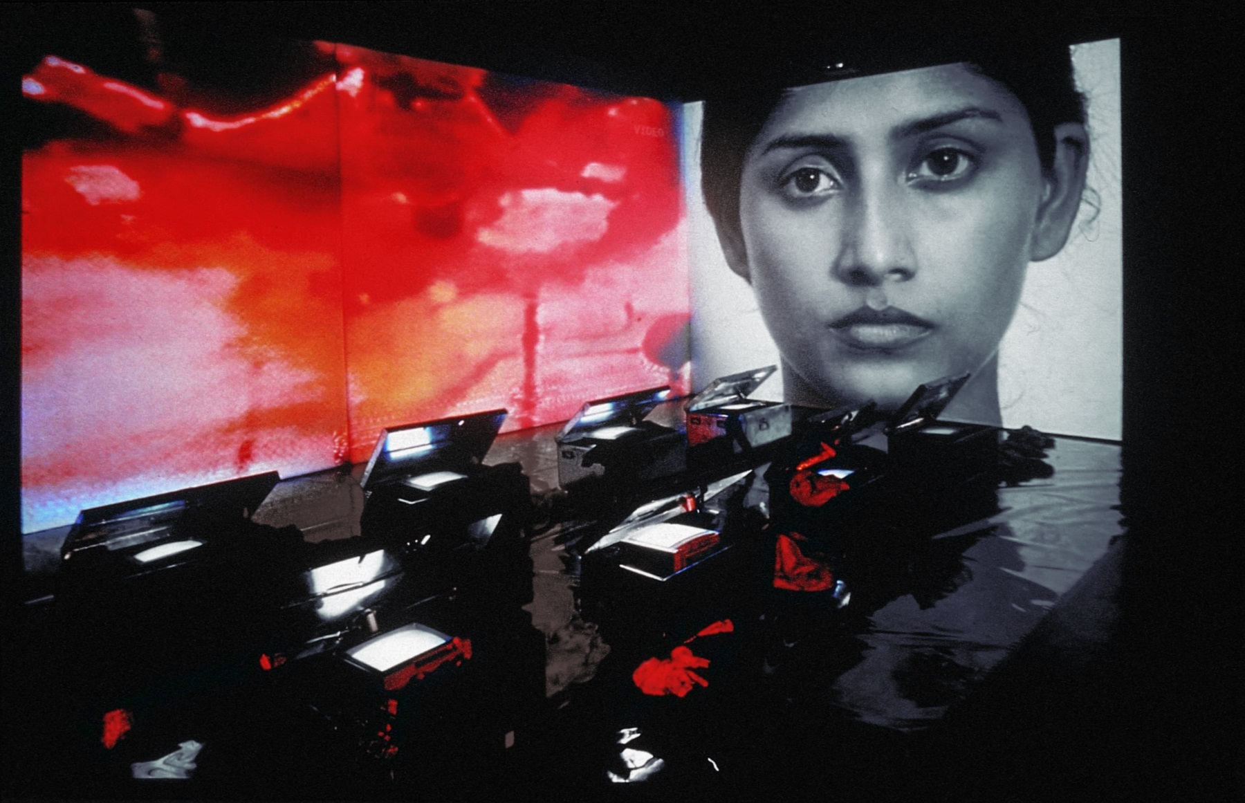 Nalini Malani, Remembering Toba Tek Singh, 1998 Installation view, World Wide Video Festival, Amsterdam, 1998 © Nalini Malani